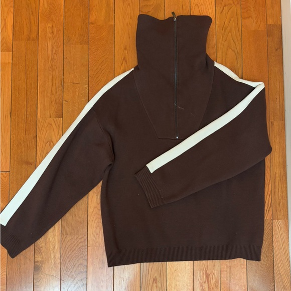 Women's Brown Quarter-zip sweater - Picture 3 of 4